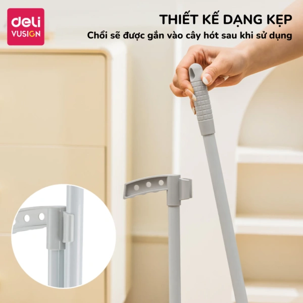 Đối với sàn nhà có khu vực gạch và gỗ xen kẽ, việc quét theo đường zíc-zắc sẽ giúp lông chổi tiếp xúc đều với mọi bề mặt, đồng thời giữ cho miệng xẻng luôn “bám” vào sàn. (Ảnh 4) Đối với sàn nhà có khu vực gạch và gỗ xen kẽ, việc quét theo đường zíc-zắc sẽ giúp lông chổi tiếp xúc đều với mọi bề mặt, đồng thời giữ cho miệng xẻng luôn “bám” vào sàn. (Ảnh 4)