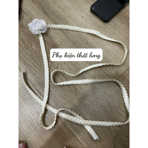 Không phải mọi khoá kéo sau lưng đều gây bất tiện; quan trọng là phải nhận biết dựa trên một số tiêu chí cụ thể. (Ảnh 2) Không phải mọi khoá kéo sau lưng đều gây bất tiện; quan trọng là phải nhận biết dựa trên một số tiêu chí cụ thể. (Ảnh 2)