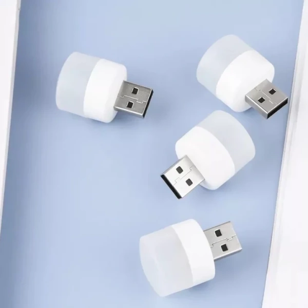 Ánh sáng không tồn tại trong môi trường trống rỗng; nó tương tác với màu sắc và chất liệu của tường, rèm, và thảm. (Ảnh 4) Ánh sáng không tồn tại trong môi trường trống rỗng; nó tương tác với màu sắc và chất liệu của tường, rèm, và thảm. (Ảnh 4)
