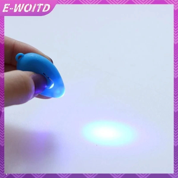 Những người thường xuyên cắm trại, đi bộ ban đêm, hoặc thực hiện công việc bảo trì ngoài trời có thể dùng đèn pin để chiếu sáng công việc và đồng thời kiểm tra vật liệu (đồng tiền, tài liệu) với tính năng UV, giúp tránh phải mang theo nhiều thiết bị. (Ảnh 5) Những người thường xuyên cắm trại, đi bộ ban đêm, hoặc thực hiện công việc bảo trì ngoài trời có thể dùng đèn pin để chiếu sáng công việc và đồng thời kiểm tra vật liệu (đồng tiền, tài liệu) với tính năng UV, giúp tránh phải mang theo nhiều thiết bị. (Ảnh 5)