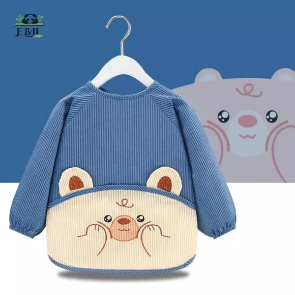 Việc chọn lựa chất liệu phù hợp không chỉ dựa vào mức độ chống thấm mà còn phải cân nhắc tới thời tiết và loại da của bé. (Ảnh 2)
