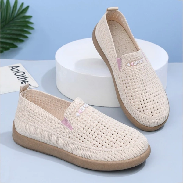 Giày lười không có dây buộc mang lại lợi thế lớn về tốc độ chuẩn bị. (Ảnh 2)