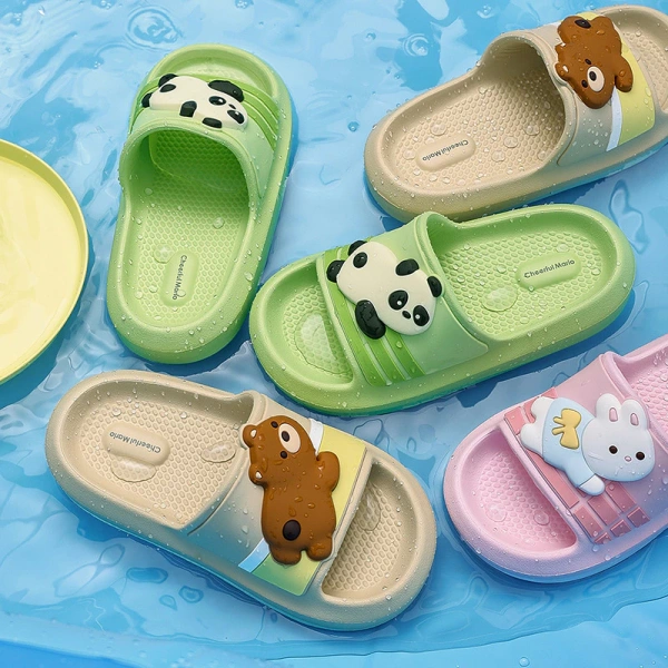 Dù đã lựa chọn được một đôi dép có tính năng anti‑slip, vẫn có một số biện pháp đơn giản để giảm nguy cơ trượt. (Ảnh 4) Dù đã lựa chọn được một đôi dép có tính năng anti‑slip, vẫn có một số biện pháp đơn giản để giảm nguy cơ trượt. (Ảnh 4)