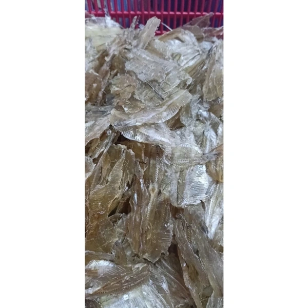 Với những người không muốn mua nhiều loại khác nhau, việc chọn cá khô hút chân không như Khô Cá Mai giúp giảm bớt nhu cầu lưu trữ ở nhiệt độ thấp và vẫn bảo đảm được độ giòn trong suốt một tuần. (Ảnh 4)