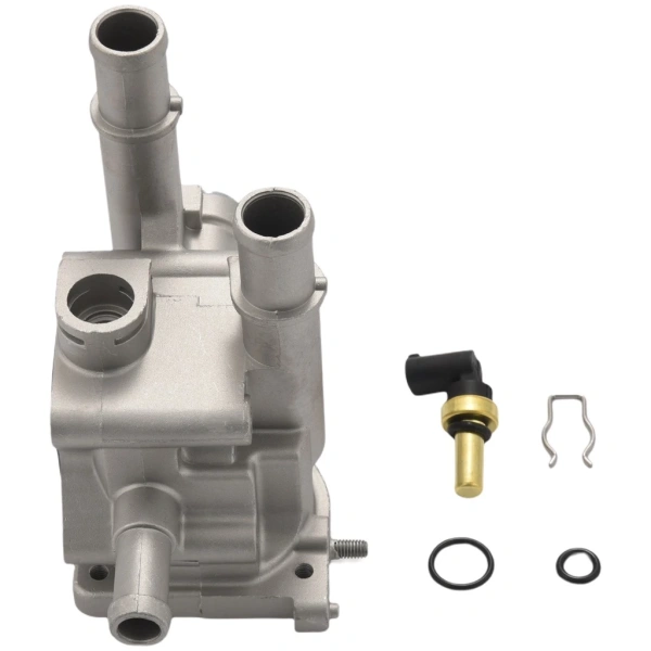 Mùa mưa tới, bất ngờ khi vỏ bọc nhiệt nhôm giữ cho nội thất xe Chevrolet không thấm ẩm. - Ảnh 1