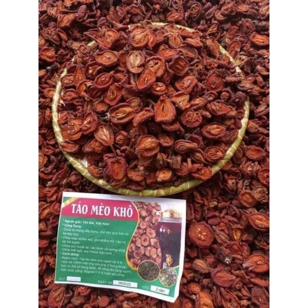Mùi thơm bền của táo mèo khô khiến người mua thường quên kiểm tra độ ẩm. - Ảnh 1 Mùi thơm bền của táo mèo khô khiến người mua thường quên kiểm tra độ ẩm. - Ảnh 1