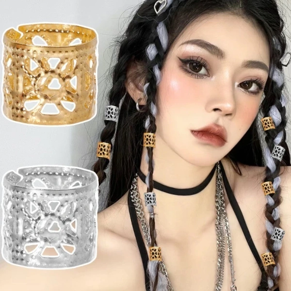 Mặc dù không phải là phụ kiện “đột phá”, nhưng nhẫn tóc kim loại thực sự mang lại một số hiệu ứng không ngờ tới, giúp cải thiện cả độ bền của kiểu tóc và thẩm mỹ chung. (Ảnh 2) Mặc dù không phải là phụ kiện “đột phá”, nhưng nhẫn tóc kim loại thực sự mang lại một số hiệu ứng không ngờ tới, giúp cải thiện cả độ bền của kiểu tóc và thẩm mỹ chung. (Ảnh 2)