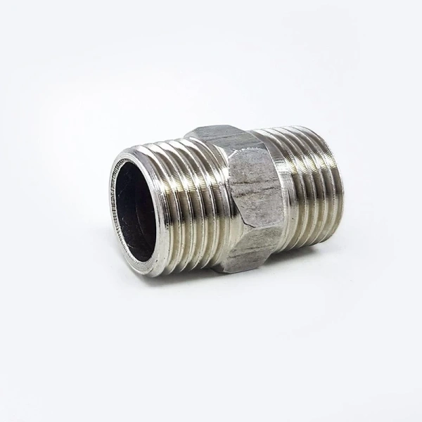Inox vốn được biết đến với khả năng kháng ăn mòn tốt, nhưng khi có khe hở, nước có thể xâm nhập vào khu vực kết nối và tiếp xúc với lớp bảo vệ mỏng của ren. (Ảnh 2)