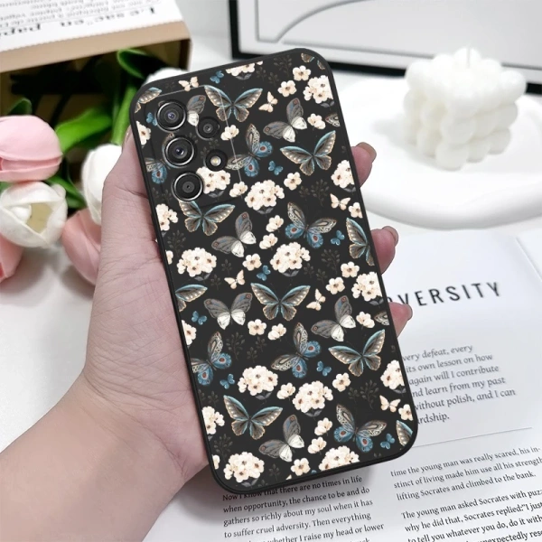 Việc giữ bề mặt ốp lưng sạch sẽ là yếu tố quyết định độ bám. (Ảnh 4)