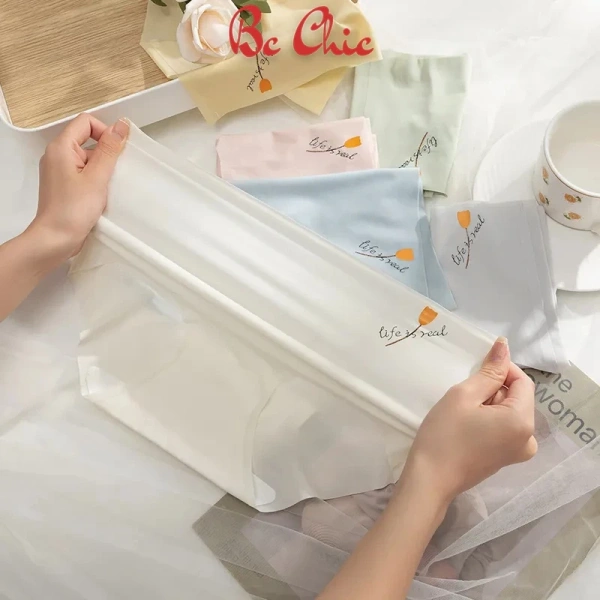 Trong hầu hết trường hợp, nếu chất liệu được chọn đúng (không có polyester gây kích ứng) và không có các phụ gia gây dị ứng, quần lót mỏng sẽ không gây kích ứng. (Ảnh 5) Trong hầu hết trường hợp, nếu chất liệu được chọn đúng (không có polyester gây kích ứng) và không có các phụ gia gây dị ứng, quần lót mỏng sẽ không gây kích ứng. (Ảnh 5)