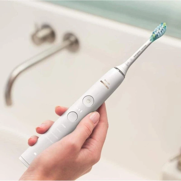 Với mức giá giảm từ 11.403.645 VNĐ xuống còn 9.424.500 VNĐ, Set 2 Bàn Chải Điện Philips Sonicare Diamond Clean HX9914/55 cung cấp một giải pháp toàn diện cho cả gia đình. (Ảnh 5)