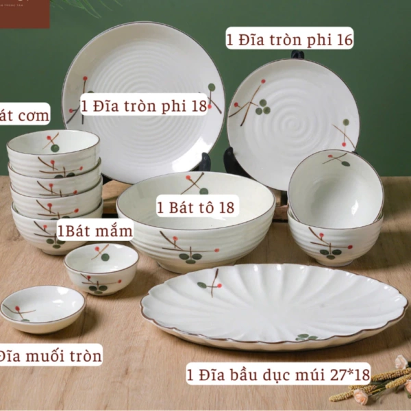 Gốm Bát Tràng là một trong “tứ đại mỹ nghệ” của Việt Nam, được UNESCO công nhận là di sản phi vật thể. (Ảnh 2) Gốm Bát Tràng là một trong “tứ đại mỹ nghệ” của Việt Nam, được UNESCO công nhận là di sản phi vật thể. (Ảnh 2)