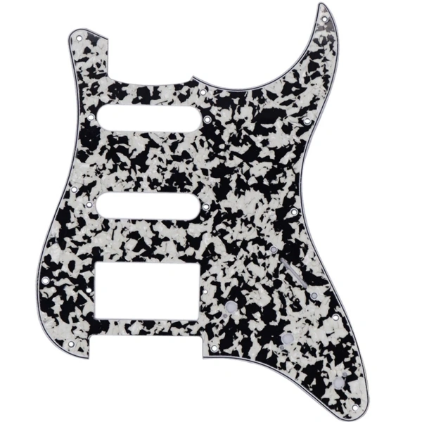 Hầu hết guitar thủ đã thử nghiệm sẽ đồng ý rằng, ngay sau khi lắp pickguard mới, cảm giác bám phím có thể “lỏng lẻo” hơn một thời gian ngắn. (Ảnh 5) Hầu hết guitar thủ đã thử nghiệm sẽ đồng ý rằng, ngay sau khi lắp pickguard mới, cảm giác bám phím có thể “lỏng lẻo” hơn một thời gian ngắn. (Ảnh 5)