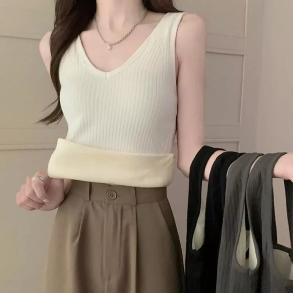 Áo yếm nhung không tay mùa thu đông ôm sát: Độ co giãn vừa ấm áp nhưng lại khiến cử động bỗng chùn