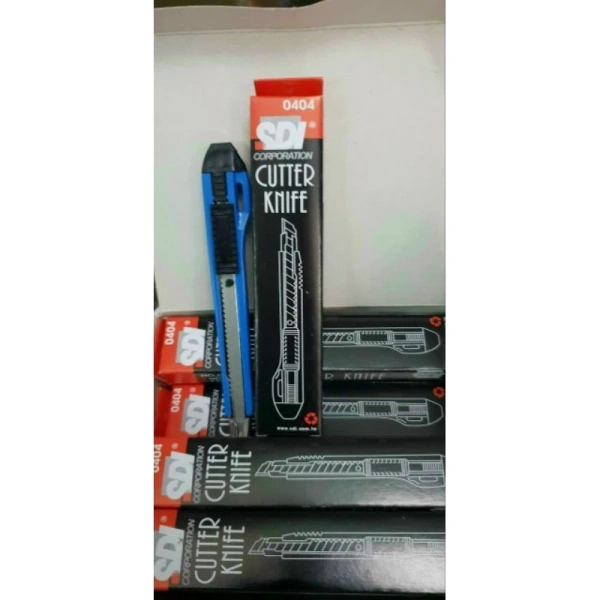 Độ bền thực tế của dao rọc giấy khi dùng thường xuyên trong bếp khiến nhiều người ngạc nhiên