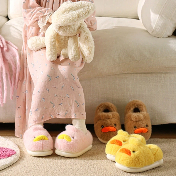 Đôi dép trẻ em chống trượt thật sự an toàn chỉ khi lớp đệm gót êm ái được lấp đầy