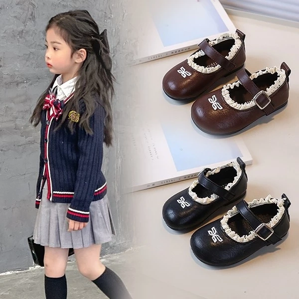 Giày đế bệt bé gái mùa thu: ren PU mềm mại vẫn khiến con bứt dây trong buổi học thể dục