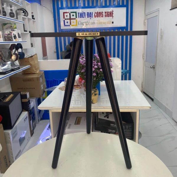Không phải chỉ nhìn thiết kế, mà độ ổn định của chân loa ACNOS mới quyết định âm thanh trong phòng