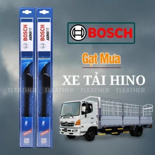 Mùa mưa kéo dài bộc lộ sức mạnh ẩn của gạt mưa mềm trên xe tải Hino, khi kính không còn vệt bẩn