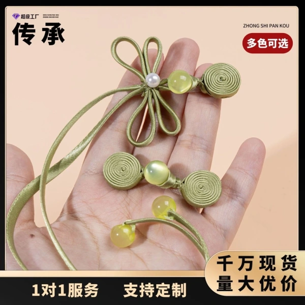 Những bất ngờ khi một nút handmade phong cách Trung Quốc quyết định độ thoải mái của bộ hanfu suốt cả ngày