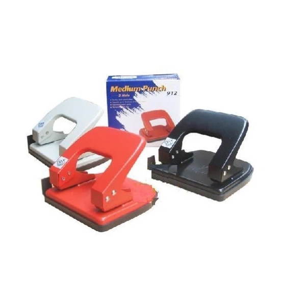 Tại sao giấy thường bị rách ngay sau lần bấm 2 lỗ đầu tiên?