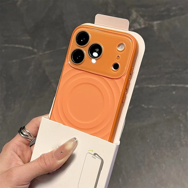 Giữa thị trường đa dạng, mẫu Ốp điện thoại silicon từ tính sóng cửa sổ lớn cho iPhone 17 16 15 Pro Max được quảng cáo như một sản phẩm bảo vệ camera “chống sốc, chống rơi” và đồng thời duy trì cảm giác cầm mượt mà. (Ảnh 4)