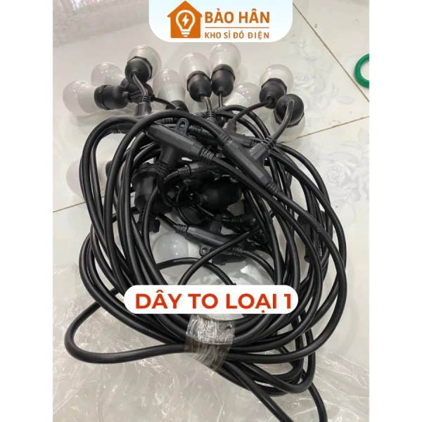 Khi mua dây đèn ngoài trời, không chỉ cần chú ý đến độ dài hay màu sắc mà còn phải xem xét cấu trúc kỹ thuật để tránh những vấn đề đã nêu. (Ảnh 4) Khi mua dây đèn ngoài trời, không chỉ cần chú ý đến độ dài hay màu sắc mà còn phải xem xét cấu trúc kỹ thuật để tránh những vấn đề đã nêu. (Ảnh 4)