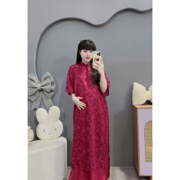 Mặc dù voan cung cấp sự thoáng mát, nhưng trong thời tiết đầu năm miền Bắc hay những đêm se lạnh phía Nam, việc duy trì nhiệt độ cơ thể ổn định là một vấn đề cần được quan tâm. (Ảnh 3)