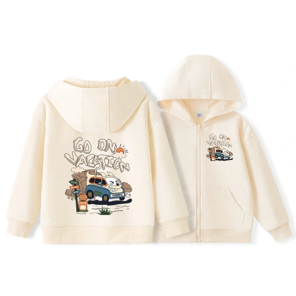 Khi bé mặc áo hoodie có dây kéo vào nước, nếu không đóng kín dây, nước có thể thấm vào và làm áo nặng. (Ảnh 5)
