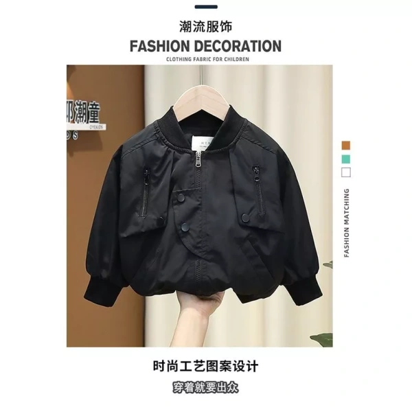 Áo khoác nhẹ cho bé trai mùa thu: Khi thiết kế slim fit khiến bé gặp khó khăn di chuyển trên phố - Ảnh 3
