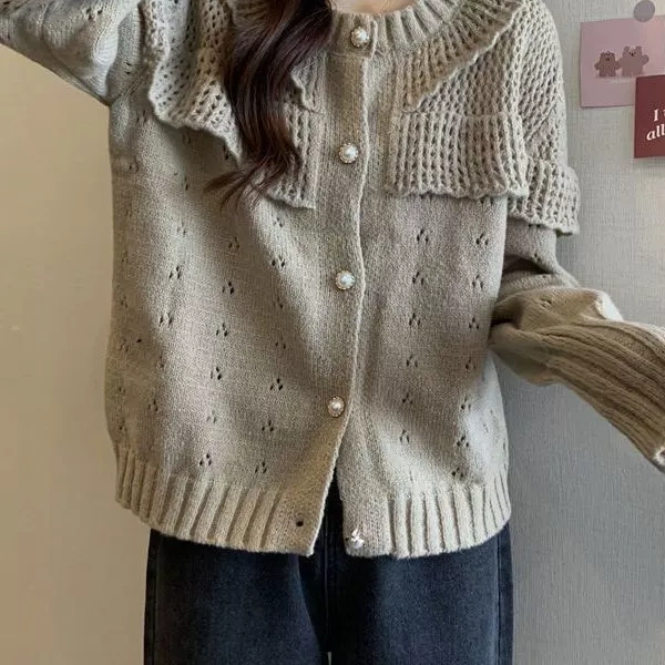 Để đưa ra quyết định mua sắm chính xác, việc so sánh các loại áo len và áo khoác là cần thiết. (Ảnh 4) Để đưa ra quyết định mua sắm chính xác, việc so sánh các loại áo len và áo khoác là cần thiết. (Ảnh 4)