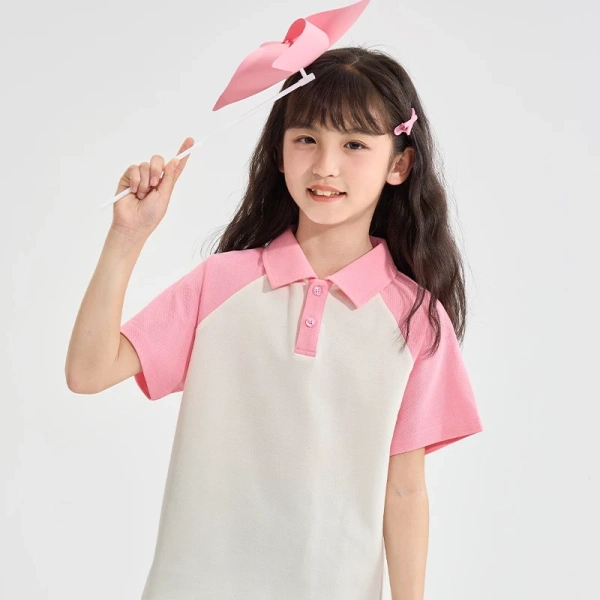 Trong đó, sự kết hợp cotton + polyester là “vàng” cho áo polo trẻ em, vừa giữ độ thoáng mát, vừa hạn chế độ co rút và giữ màu ổn định hơn. (Ảnh 3) Trong đó, sự kết hợp cotton + polyester là “vàng” cho áo polo trẻ em, vừa giữ độ thoáng mát, vừa hạn chế độ co rút và giữ màu ổn định hơn. (Ảnh 3)