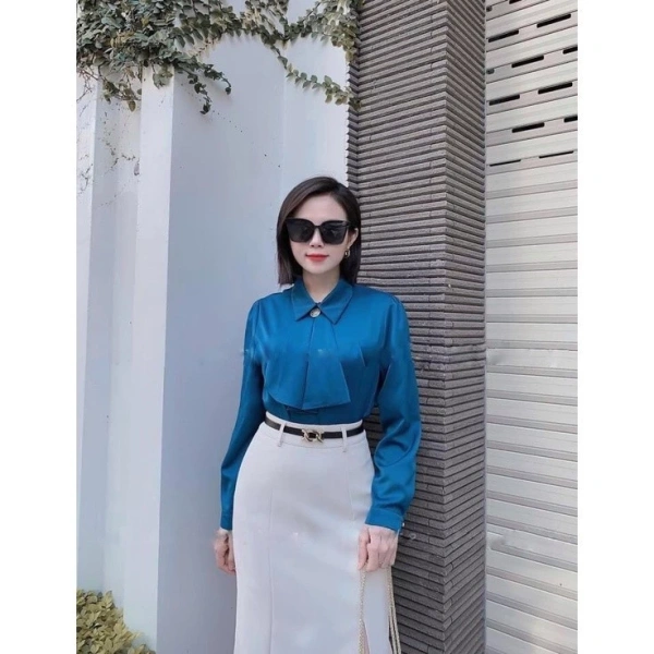 Hãy đo ngực thật cẩn thận và so sánh với bảng size để chọn áo vừa vặn nhất, tránh trường hợp áo “bứt” khi ngồi hoặc đứng. (Ảnh 3)