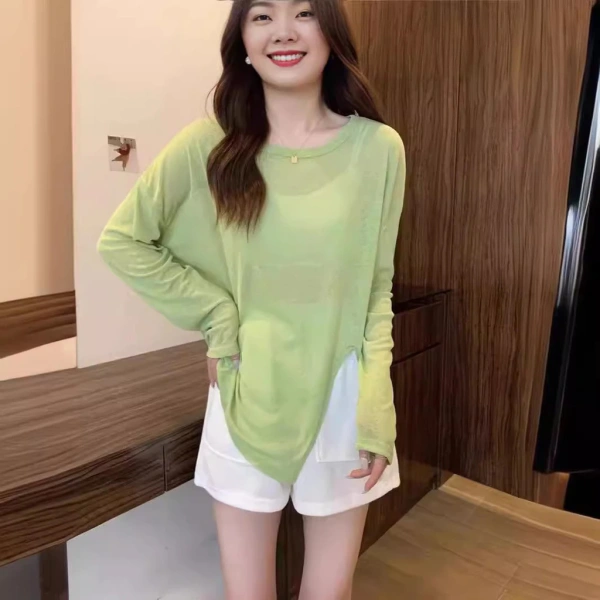 Áo sơ mi dài tay màu xanh mùa thu đông thường hứa hẹn chống nắng, nhưng lại khiến việc phối trang phục trở nên khó khăn - Ảnh 1 Áo sơ mi dài tay màu xanh mùa thu đông thường hứa hẹn chống nắng, nhưng lại khiến việc phối trang phục trở nên khó khăn - Ảnh 1
