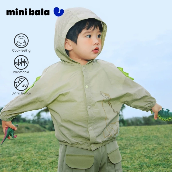 Áo sơ mi mùa hè cho bé: Khi làn mát ban đầu dần nhường chỗ cho cảm giác dính mồ hôi sau giờ chơi - Ảnh 1 Áo sơ mi mùa hè cho bé: Khi làn mát ban đầu dần nhường chỗ cho cảm giác dính mồ hôi sau giờ chơi - Ảnh 1
