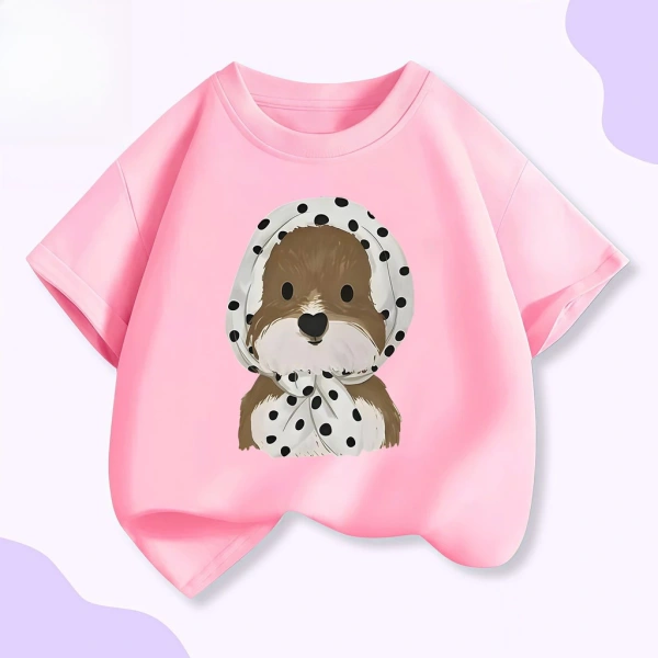 Theo mô tả từ nhà sản xuất, áo được làm từ 100% cotton cao cấp, một lựa chọn phổ biến cho quần áo trẻ em vì khả năng thấm hút mồ hôi và độ mềm mại với làn da nhạy cảm. (Ảnh 2)