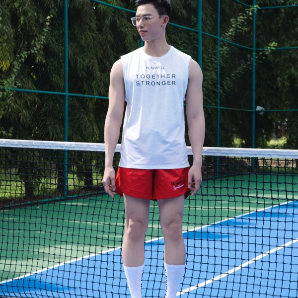 Thiết kế lưới (mesh) không chỉ làm giảm trọng lượng mà còn tạo ra “kênh gió” tự nhiên trên da. (Ảnh 2) Thiết kế lưới (mesh) không chỉ làm giảm trọng lượng mà còn tạo ra “kênh gió” tự nhiên trên da. (Ảnh 2)