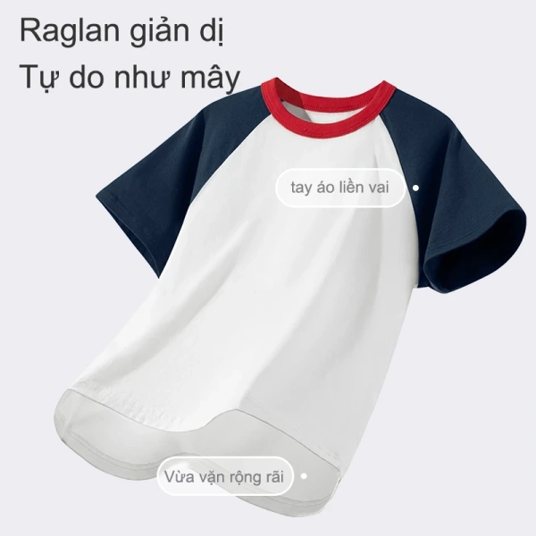 Khi bé vận động, nhiệt độ cơ thể tăng lên và mồ hôi được tiết ra để làm mát. (Ảnh 3)