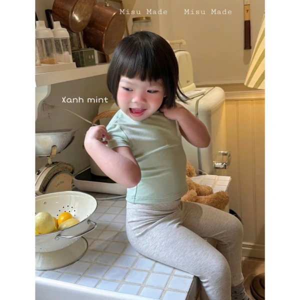 Bộ kéo thường được sử dụng để dễ dàng mở và đóng áo, hỗ trợ việc thay đồ nhanh chóng. (Ảnh 2) Bộ kéo thường được sử dụng để dễ dàng mở và đóng áo, hỗ trợ việc thay đồ nhanh chóng. (Ảnh 2)