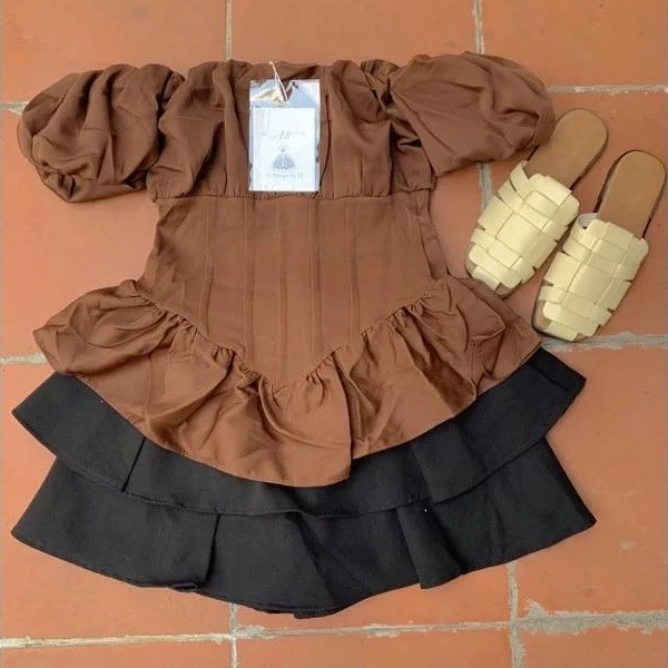 Tùy vào mức độ quan trọng của buổi họp và môi trường công sở, bạn có thể lựa chọn một trong các mẫu trên để cân bằng giữa thời trang và sức khỏe. (Ảnh 3)