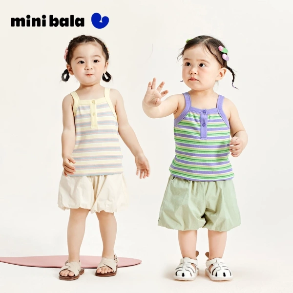 Để hiểu rõ tại sao áo vest co giãn lại “đáng giá” trong tủ đồ mùa hè, chúng ta cần so sánh chúng với một số chất liệu truyền thống thường gặp như cotton, linen và dù. (Ảnh 2) Để hiểu rõ tại sao áo vest co giãn lại “đáng giá” trong tủ đồ mùa hè, chúng ta cần so sánh chúng với một số chất liệu truyền thống thường gặp như cotton, linen và dù. (Ảnh 2)