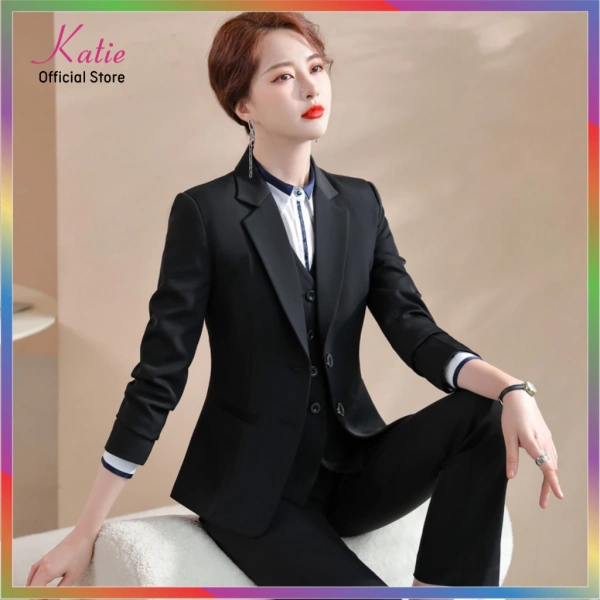 Cho dù bạn đã sở hữu một chiếc áo vest làm từ chất liệu “tuyết mưa” cao cấp, cách bảo quản vẫn quyết định tuổi thọ và vẻ đẹp của sản phẩm. (Ảnh 5)