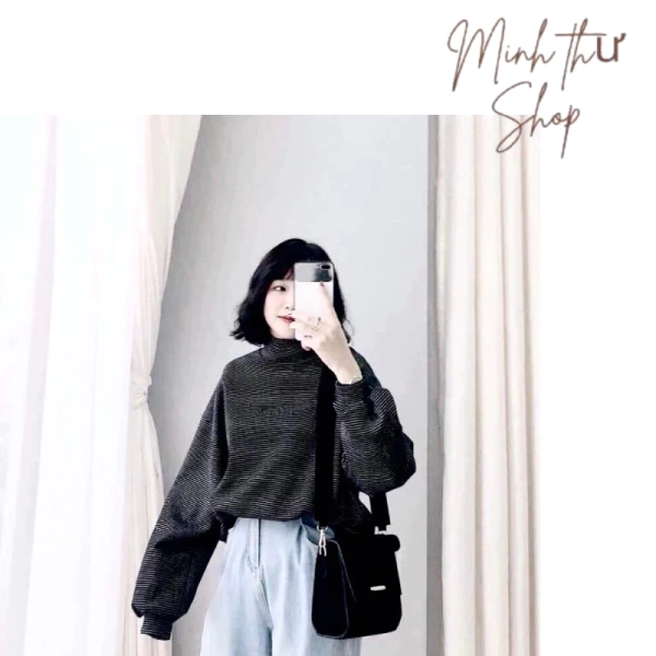 Áo zip kẻ sọc dài tay mùa thu khiến nhiều người nhận ra hạn chế của size freesize - Ảnh 1