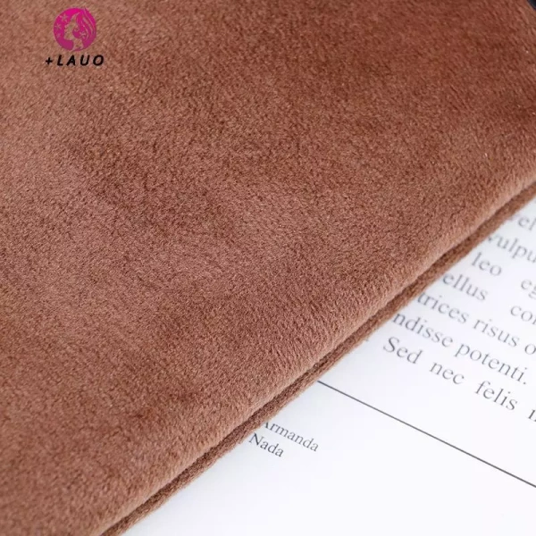 Kỹ thuật này cần thời gian, nhưng sau vài lần thực hành, bạn sẽ tự tin hơn trong việc tạo màu da mịn màng và đồng đều. (Ảnh 3)