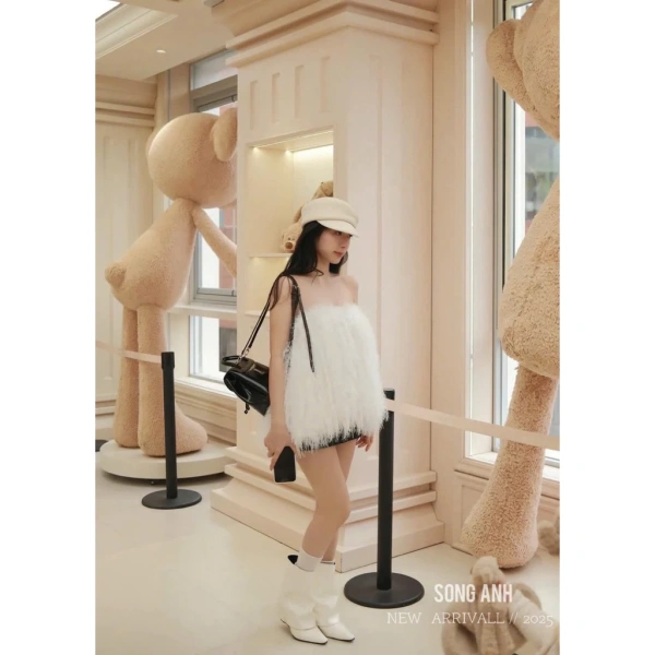 Nhiều người sử dụng áo cúp suốt cả ngày làm việc, đi học hoặc thậm chí trong các buổi họp kéo dài. (Ảnh 2) Nhiều người sử dụng áo cúp suốt cả ngày làm việc, đi học hoặc thậm chí trong các buổi họp kéo dài. (Ảnh 2)