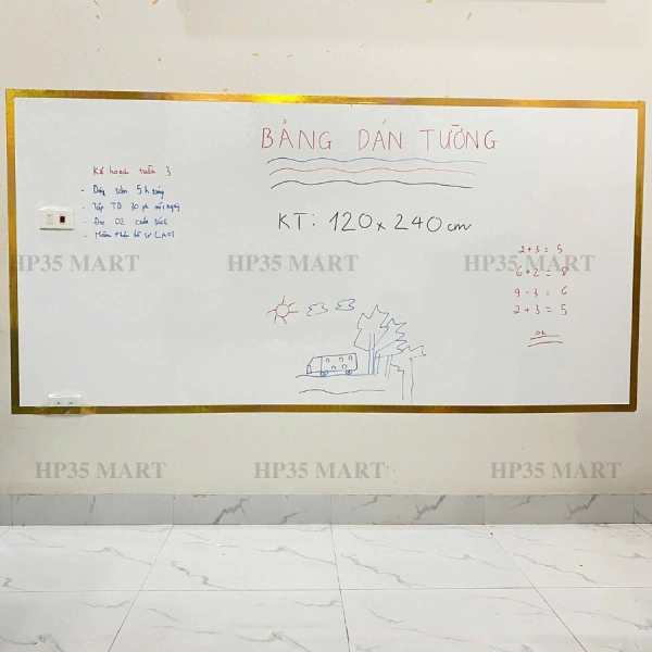 Bảng decal dán tường viết bút lông thường hứa hẹn độ bền lâu, nhưng thực tế màu bút nhanh phai sau vài tuần - Ảnh 1