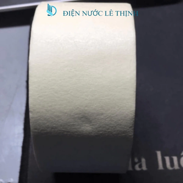 Trong nhiều cửa hàng, băng dính nhựa (PVC) thường được quảng cáo là "độ dẻo tốt nhất". (Ảnh 2)
