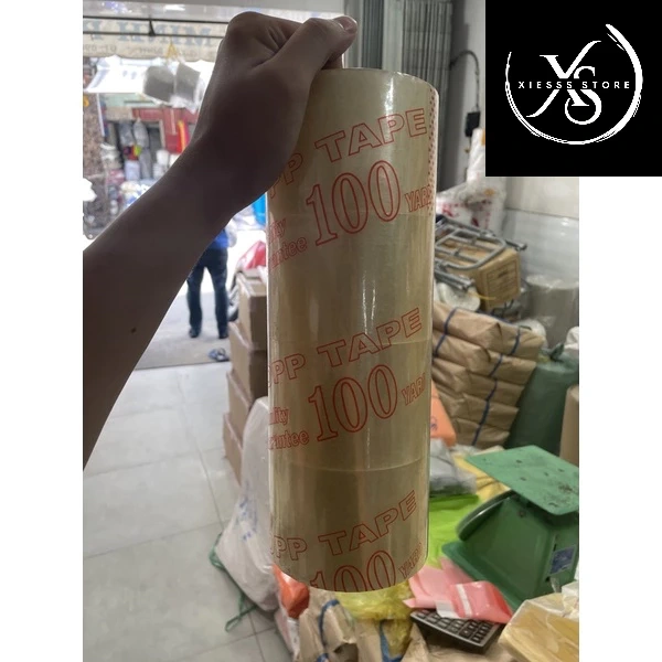Không chỉ là một công cụ “đánh dấu” mà băng keo trong suốt còn trở thành “cầu nối” quan trọng trong nhiều công đoạn sáng tạo. (Ảnh 3)