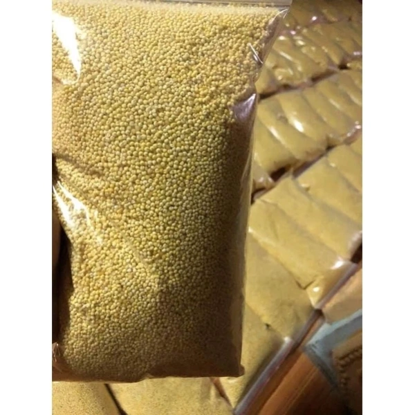 Đối với những gia đình mua số lượng lớn, như hạt kê nếp vàng Nghệ An 10kg giá sỉ, việc bảo quản đúng cách càng quan trọng hơn, vì một khi hạt bị hư hỏng, lượng tổn thất sẽ rất lớn. (Ảnh 3)