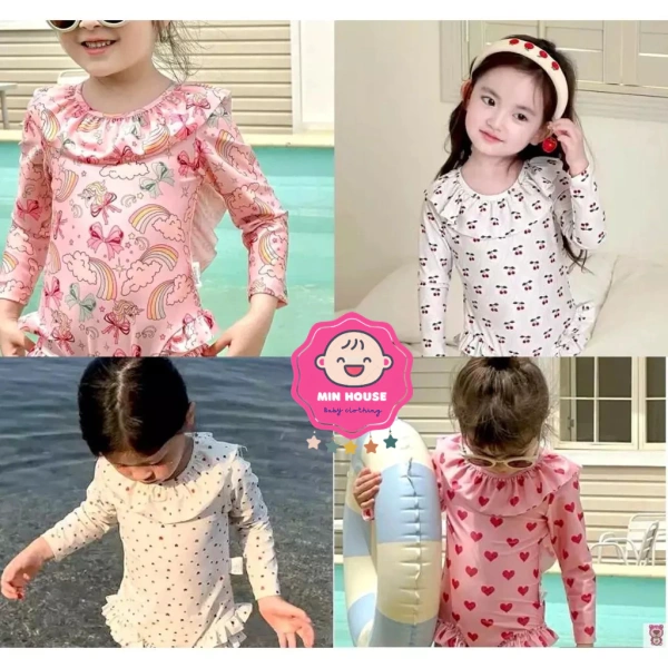 Bị bất ngờ khi chiếc bikini liền thân tay dài họa tiết tim khiến việc thay đồ sau bơi của bé gái trở nên lộn xộn - Ảnh 1
